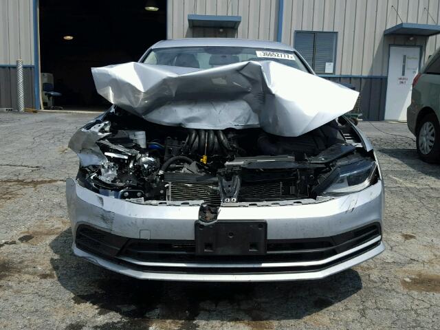 3VW2K7AJ4FM230856 - 2015 VOLKSWAGEN JETTA BASE SILVER photo 9