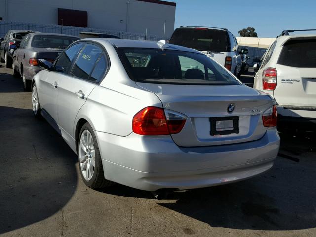 WBAVB17576NK34846 - 2006 BMW 325 I AUTO SILVER photo 3