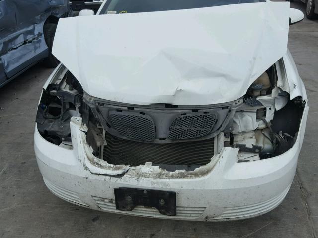 1G2AL18F387263715 - 2008 PONTIAC G5 WHITE photo 9