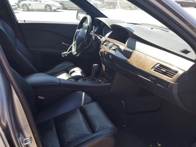 WBANB53546CP02525 - 2006 BMW 550 I GRAY photo 5