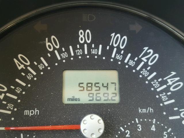 3VWDD21C82M405496 - 2002 VOLKSWAGEN NEW BEETLE შავი ფოტო 8