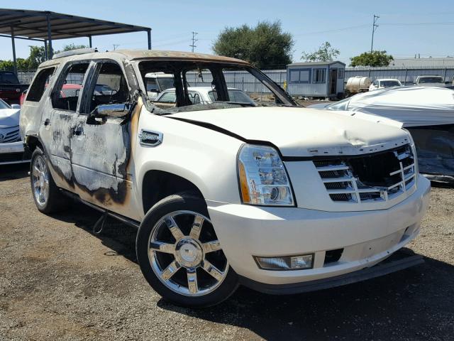 1GYFC43539R106414 - 2009 CADILLAC ESCALADE H WHITE photo 1