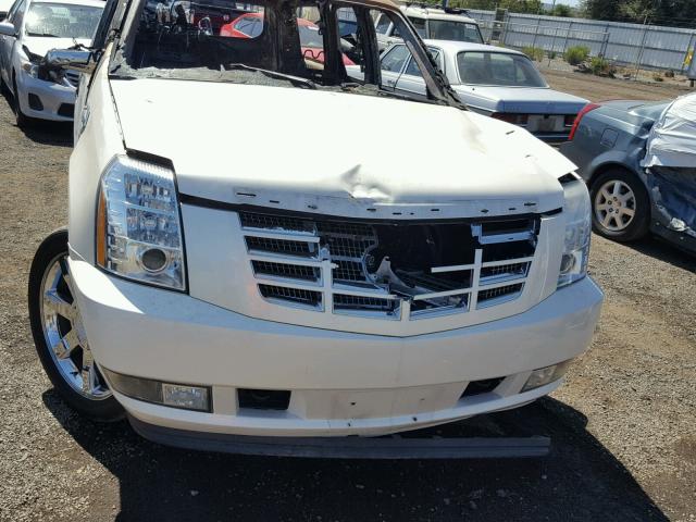 1GYFC43539R106414 - 2009 CADILLAC ESCALADE H WHITE photo 10