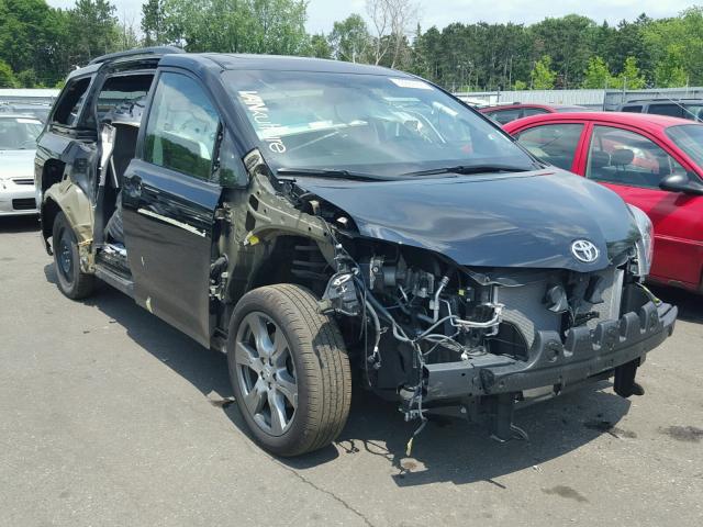 5TDXZ3DC4HS792009 - 2017 TOYOTA SIENNA SE BLUE photo 1