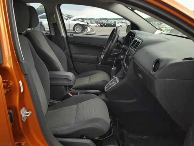 1B3CB3HA3BD186460 - 2011 DODGE CALIBER MA ORANGE photo 5