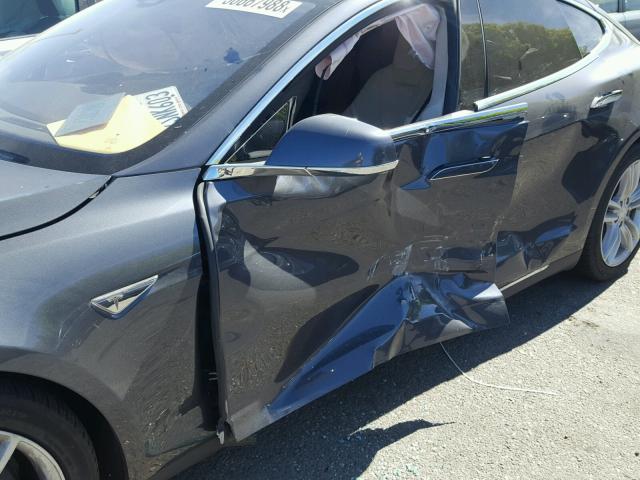 5YJSA1E27GF127054 - 2016 TESLA MODEL S CHARCOAL photo 9