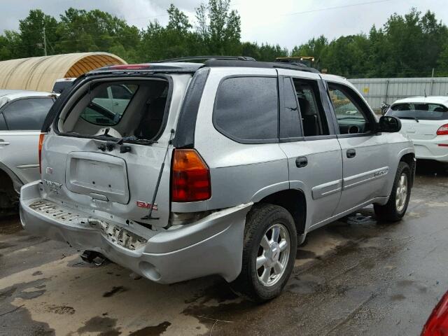 1GKDT13S452348573 - 2005 GMC ENVOY SILVER photo 4