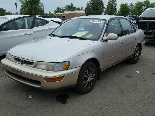 1NXBB02E4VZ665054 - 1997 TOYOTA COROLLA DX BEIGE photo 2