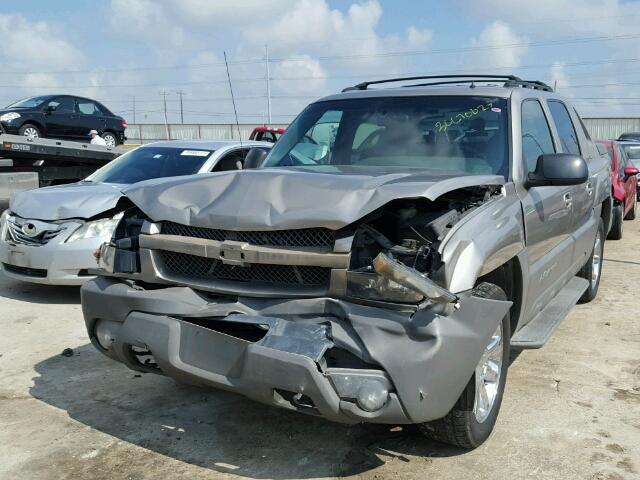 3GNEC13T02G203565 - 2002 CHEVROLET AVALANCHE TAN photo 2