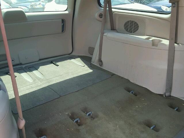 2A4GP44R56R768818 - 2006 CHRYSLER TOWN & COU GREEN photo 6