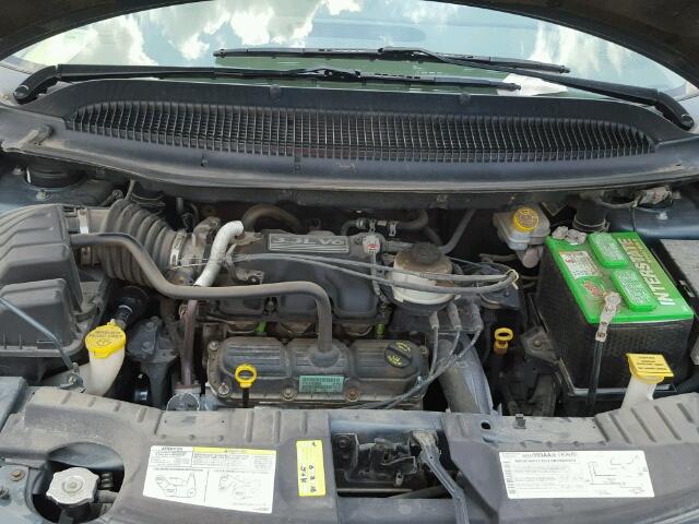 2A4GP44R56R768818 - 2006 CHRYSLER TOWN & COU GREEN photo 7