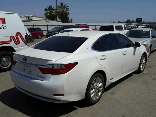 JTHBW1GG0D2035257 - 2013 LEXUS ES 300H WHITE photo 4