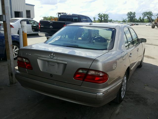 WDBJF65J6YB019206 - 2000 MERCEDES-BENZ E 320 GOLD photo 4