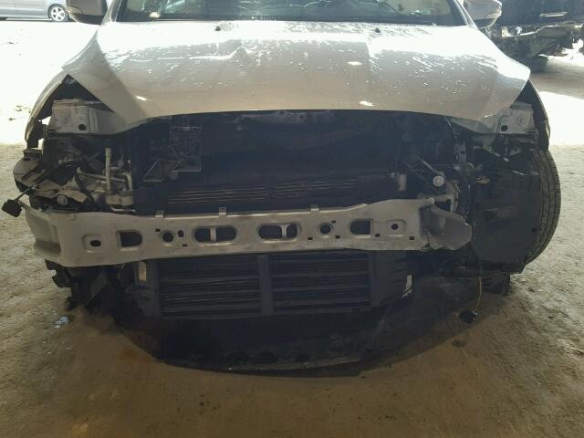 1FADP3F23GL214292 - 2016 FORD FOCUS SE SILVER photo 9