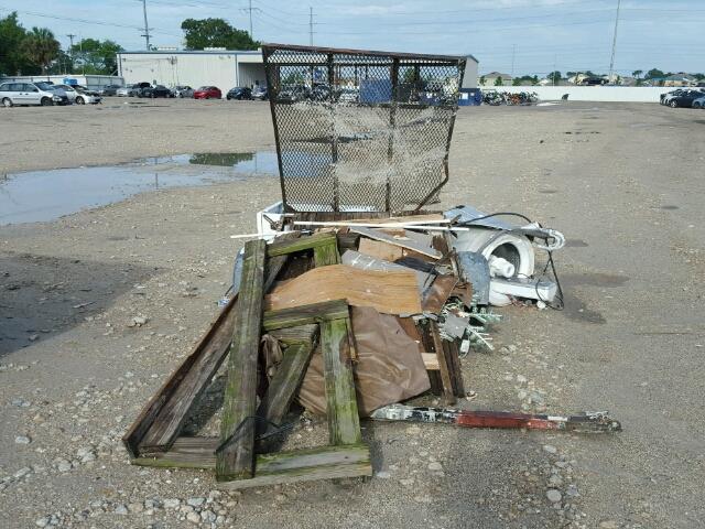 4T5114BA3KA001567 - 1989 UTILITY TRAILER BLACK photo 2