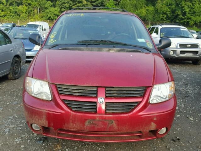 2D4GP44L47R204664 - 2007 DODGE GRAND CARA RED photo 9