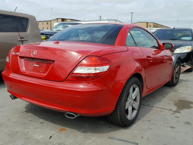 WDBWK54F98F184426 - 2008 MERCEDES-BENZ SLK 280 RED photo 4