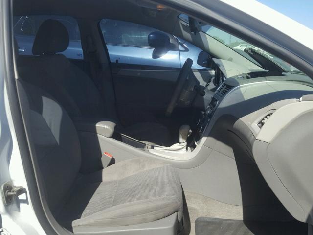 1G1ZC5E07CF227670 - 2012 CHEVROLET MALIBU 1LT WHITE photo 5