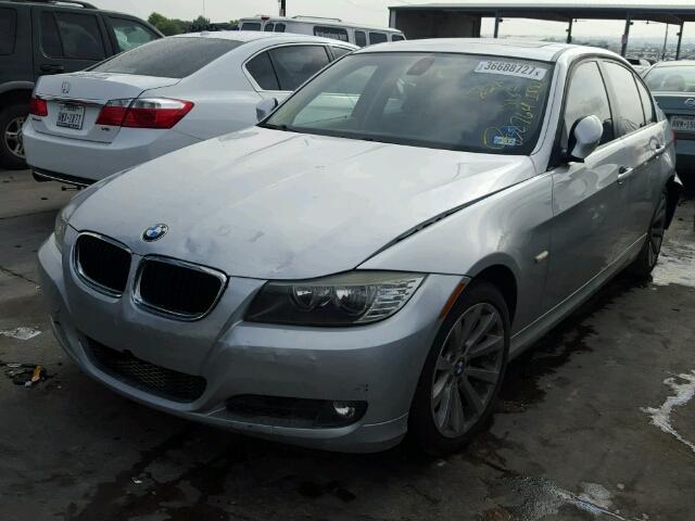 WBAPH73589A174832 - 2009 BMW 328 I SILVER photo 2