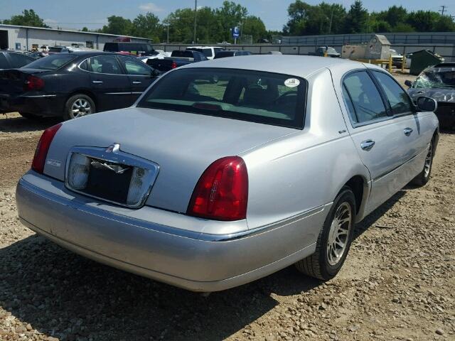 1LNHM82W61Y740156 - 2001 LINCOLN TOWN CAR S SILVER photo 4