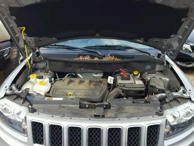 1C4NJCBB6GD546839 - 2016 JEEP COMPASS SP SILVER photo 7