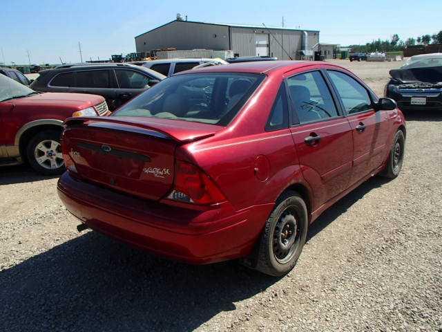 1FAFP34333W230280 - 2003 FORD FOCUS SE C RED photo 4