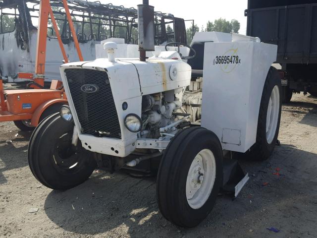 00000000000078231 - 1992 FORD TRACTOR WHITE photo 2