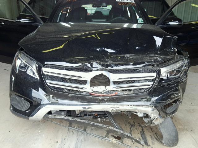 WDC0G4JB5HV005903 - 2017 MERCEDES-BENZ GLC 300 BLACK photo 7