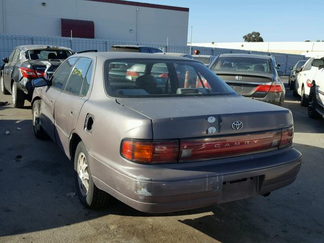 4T1SK13EXRU381194 - 1994 TOYOTA CAMRY XLE GRAY photo 3