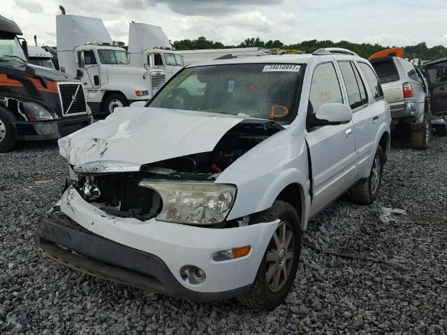 5GADT13S462158335 - 2006 BUICK RAINIER CX WHITE photo 2