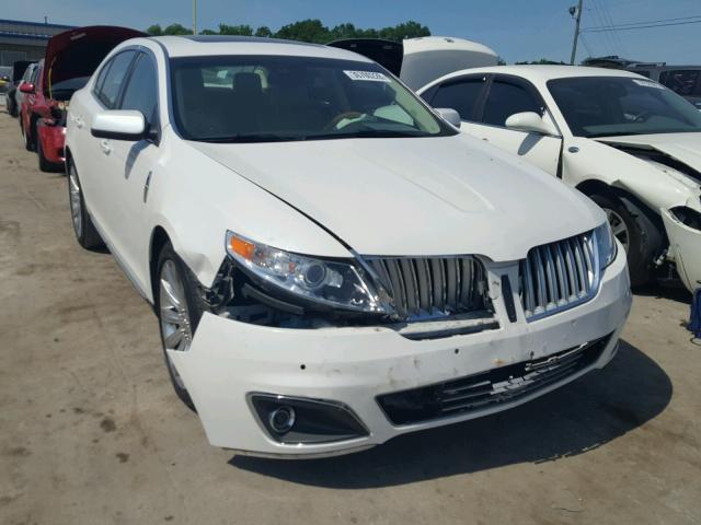 1LNHL9DR1AG604345 - 2010 LINCOLN MKS WHITE photo 1