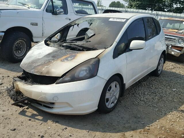 JHMGE8H38CS004432 - 2012 HONDA FIT WHITE photo 2