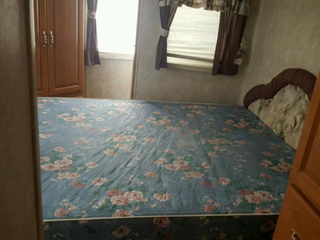 4YDT300294A216528 - 2004 KEYSTONE SPRINTER WHITE photo 9