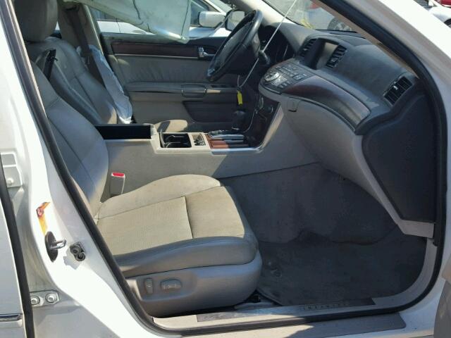 JNKBY01E69M700010 - 2009 INFINITI M45 BASE WHITE photo 5