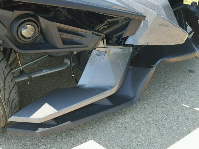 57XAASFA9F5101392 - 2015 POLARIS SLINGSHOT GRAY photo 12