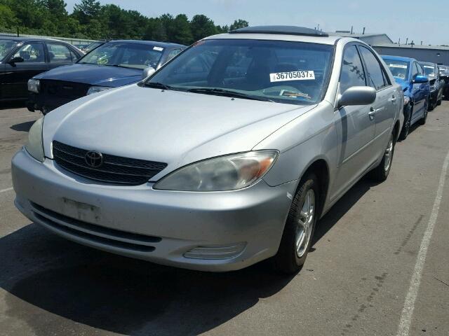 4T1BE32K74U865861 - 2004 TOYOTA CAMRY LE SILVER photo 2