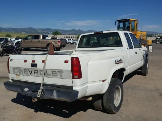 1GTHK39N8SE506582 - 1995 GMC SIERRA K35 WHITE photo 4