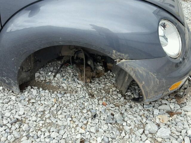 3VWCK21C83M439523 - 2003 VOLKSWAGEN NEW BEETLE 银色 照片 9