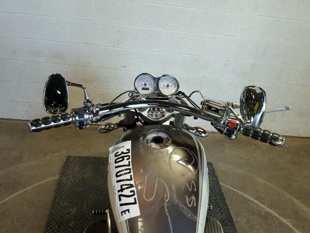 5VPCB16D843004066 - 2004 VICTORY MOTORCYCLES KINGPIN ორფეროვანი ფოტო 8