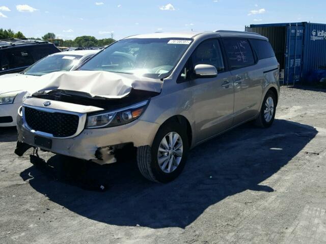 KNDMB5C1XG6175845 - 2016 KIA SEDONA LX TAN photo 2