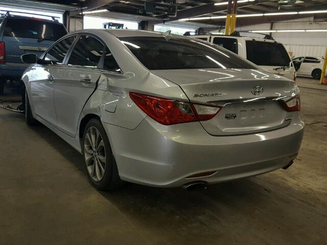 5NPEC4AB6DH687028 - 2013 HYUNDAI SONATA SE SILVER photo 3