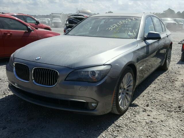 WBAKA835X9CY34684 - 2009 BMW 750 I GRAY photo 2