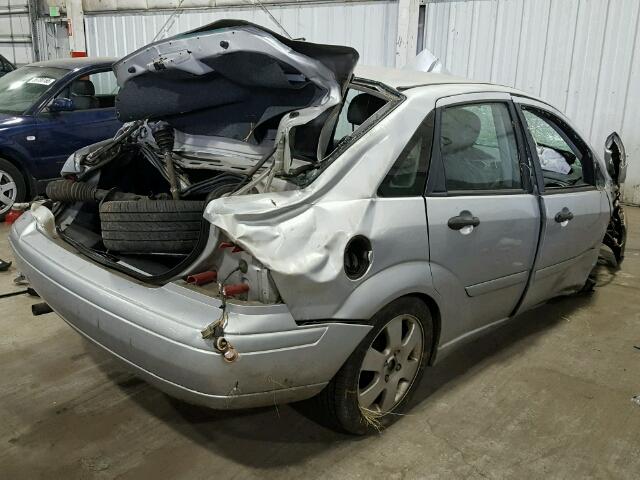 1FAFP38391W199480 - 2001 FORD FOCUS ZTS SILVER photo 4