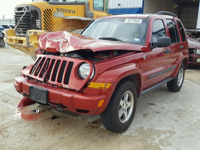 1J4GL38K45W665978 - 2005 JEEP LIBERTY RE RED photo 2