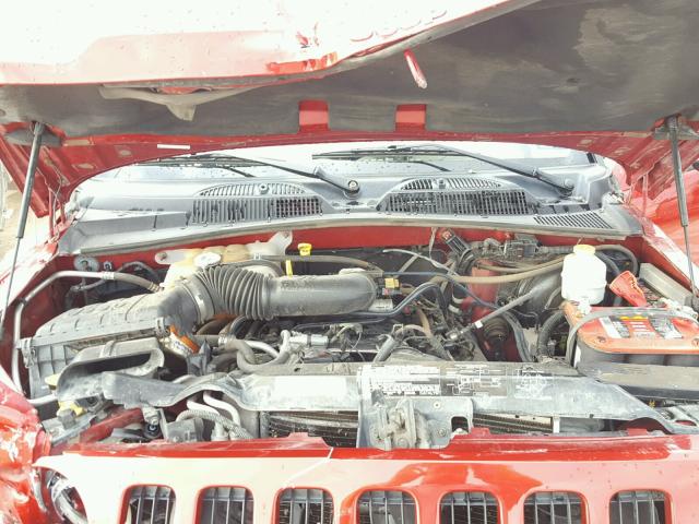 1J4GL38K45W665978 - 2005 JEEP LIBERTY RE RED photo 7