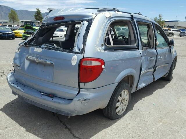 2C4GP54L85R251423 - 2005 CHRYSLER TOWN & COU BLUE photo 4