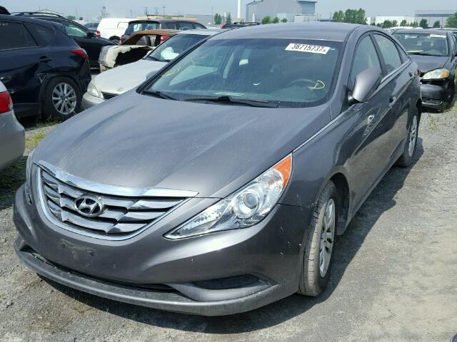 5NPEB4AC8BH294608 - 2011 HYUNDAI SONATA GLS GRAY photo 2