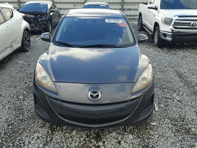 JM1BL1VF0B1401080 - 2011 MAZDA 3 I GRAY photo 9