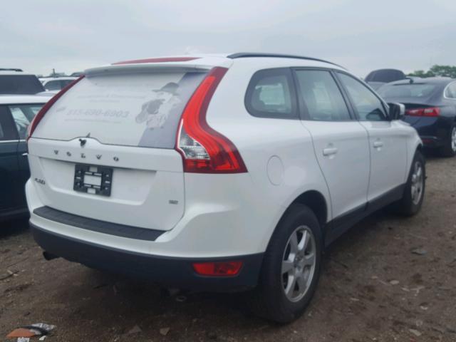 YV4982DL9A2080661 - 2010 VOLVO XC60 3.2 WHITE photo 4