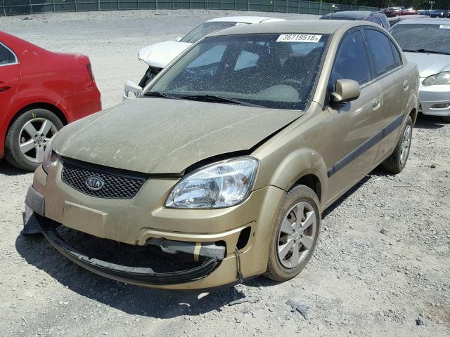 KNADE123786354846 - 2008 KIA RIO BASE GOLD photo 2